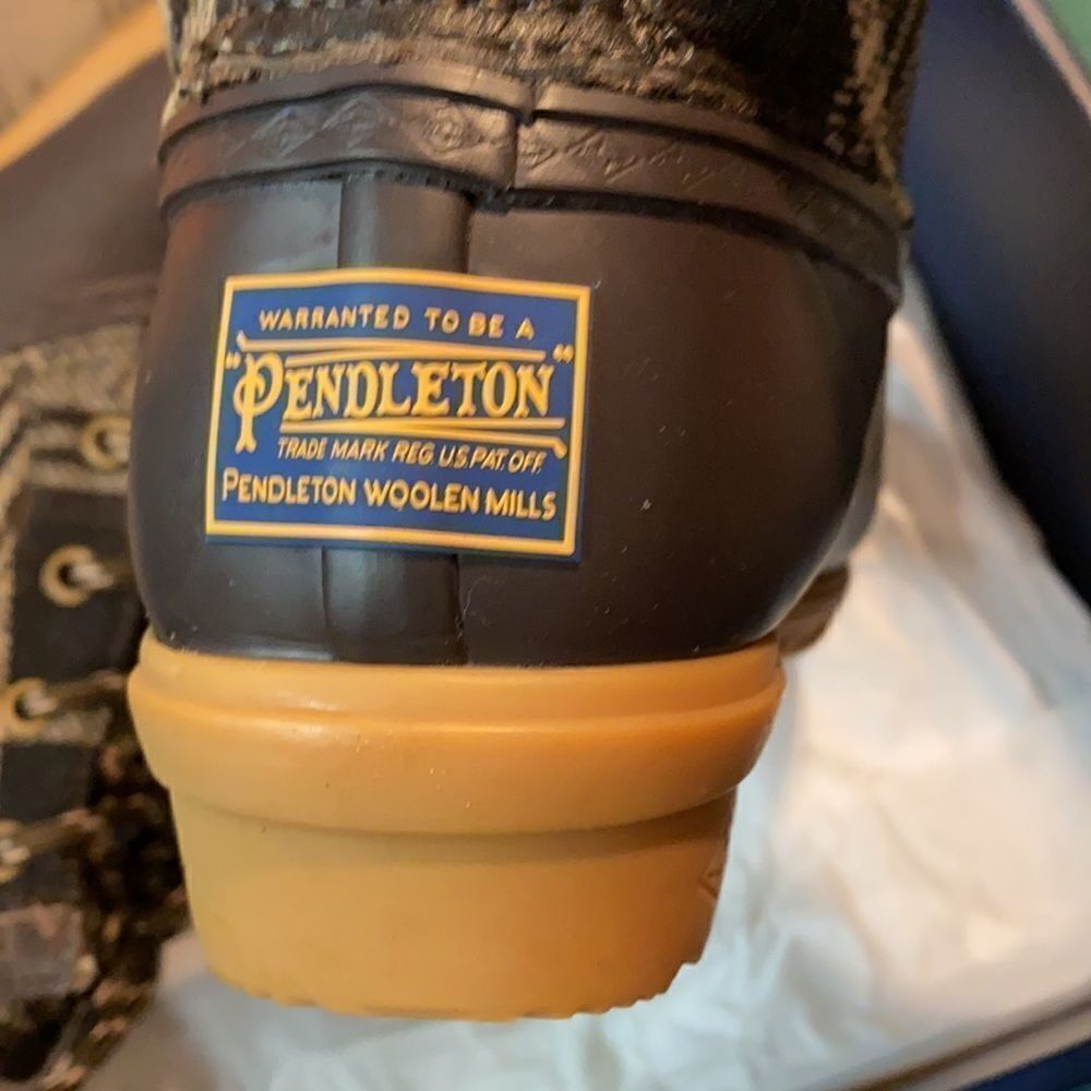 Pendleton Plaid Duck Boots - Picture 4 of 8